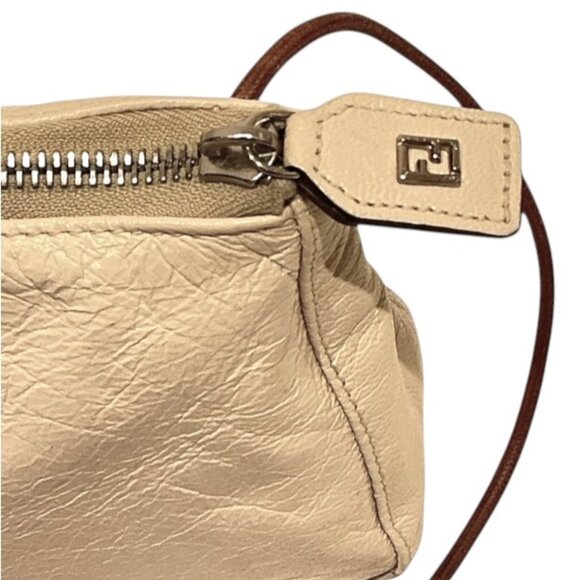Fendi Y2K Vintage Cream Crossbody Pochette with COA - Picture 4 of 16